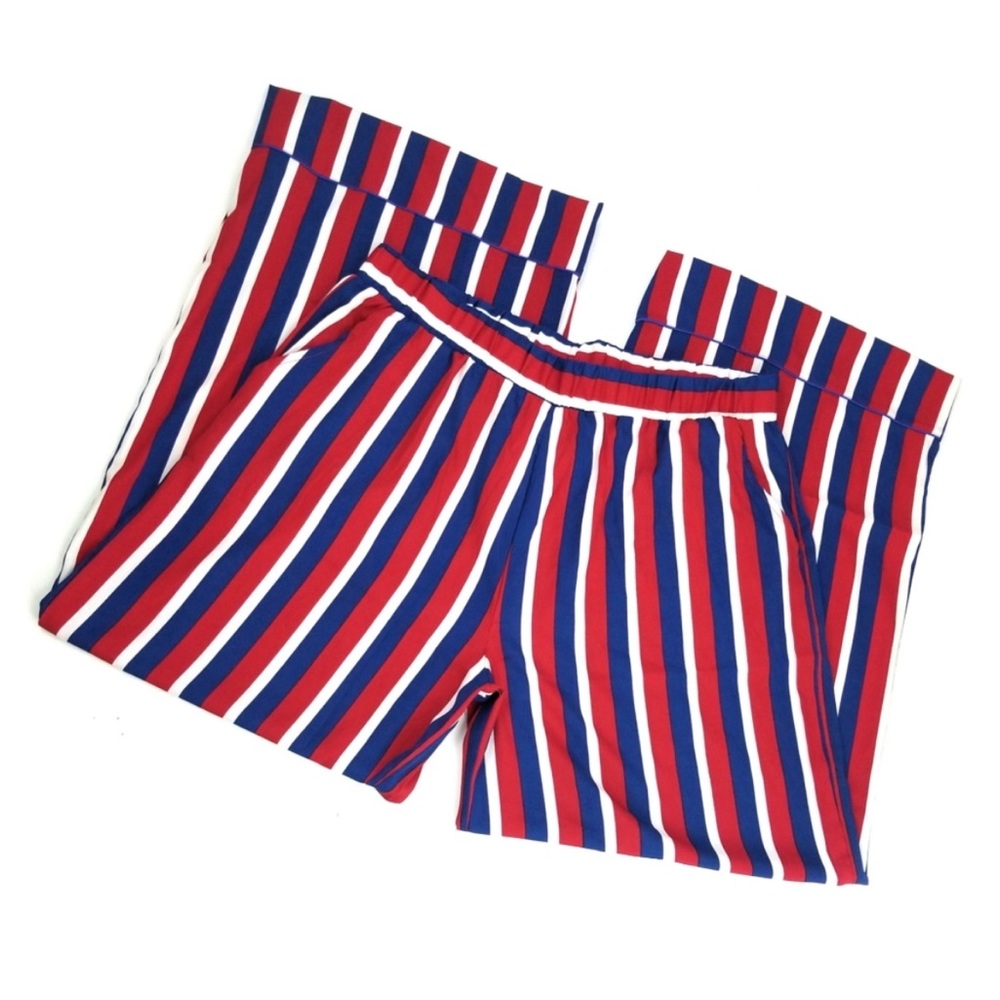 ASOS
NEW | ASOS Striped 2-Piece Set - Picture 6 of 7